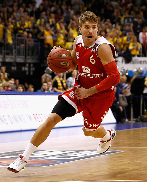 赛中砍下近 赛中砍下近