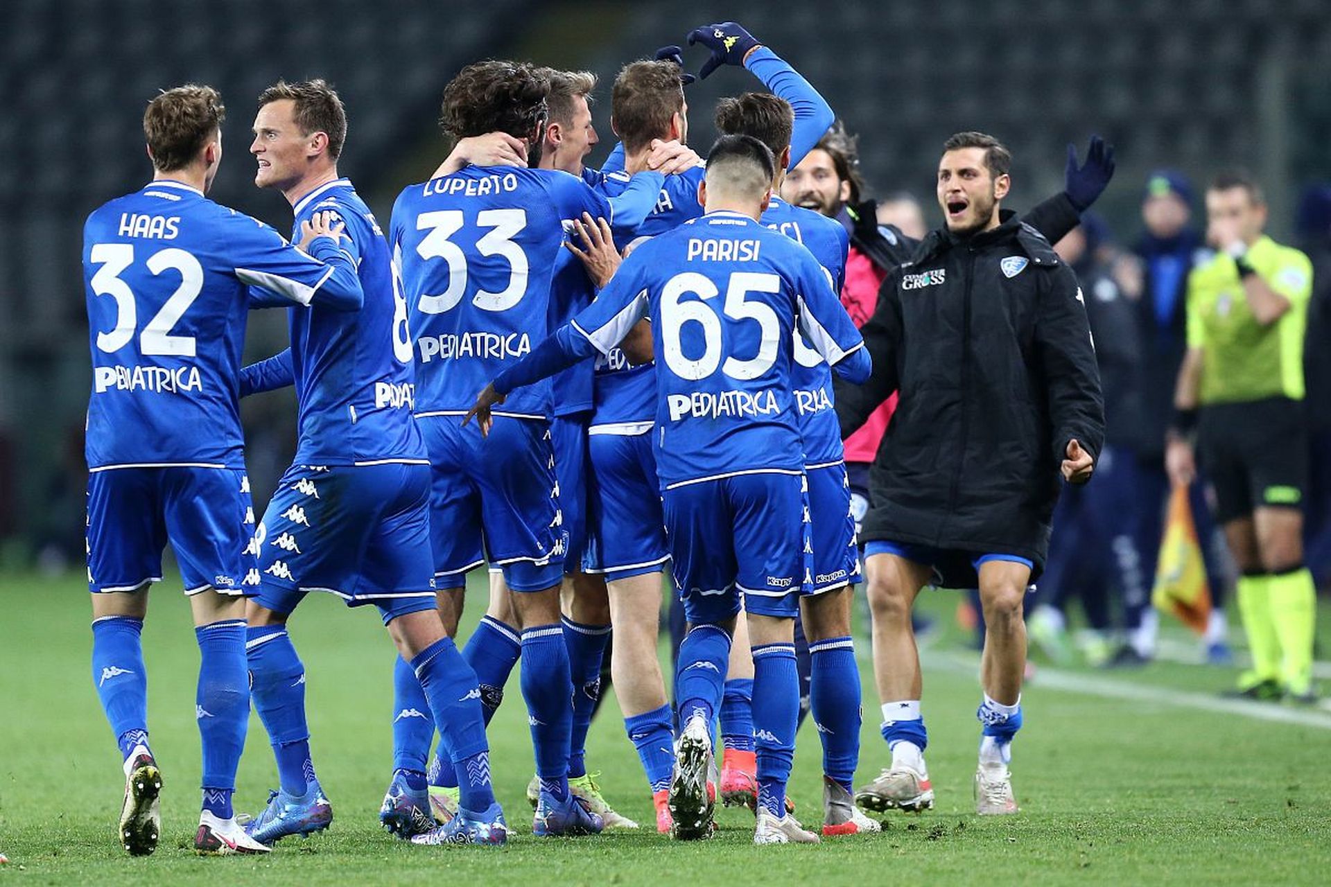 出年轻化的 出年轻化的