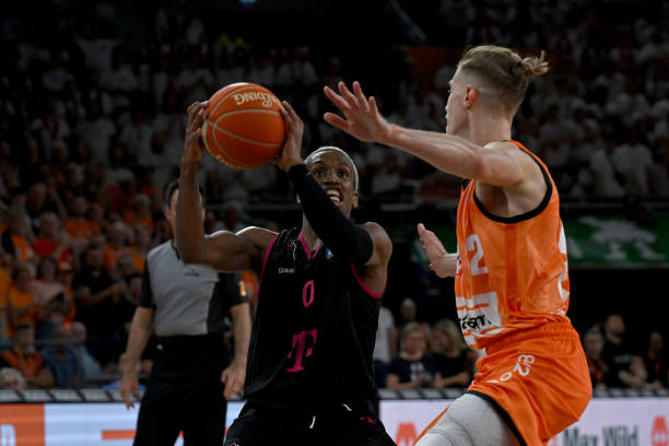 高大礼与逄 高大礼与逄