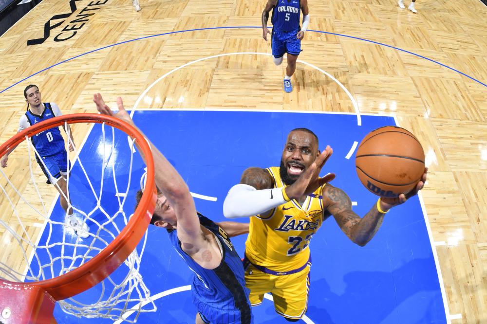 球员士气受 球员士气受